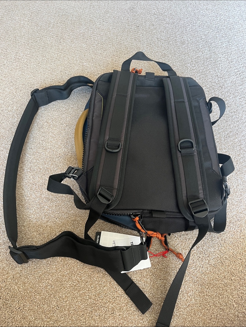 NWT Topo Designs Messenger Bag Global Briefcase Backpack - Picture 4 of 4
